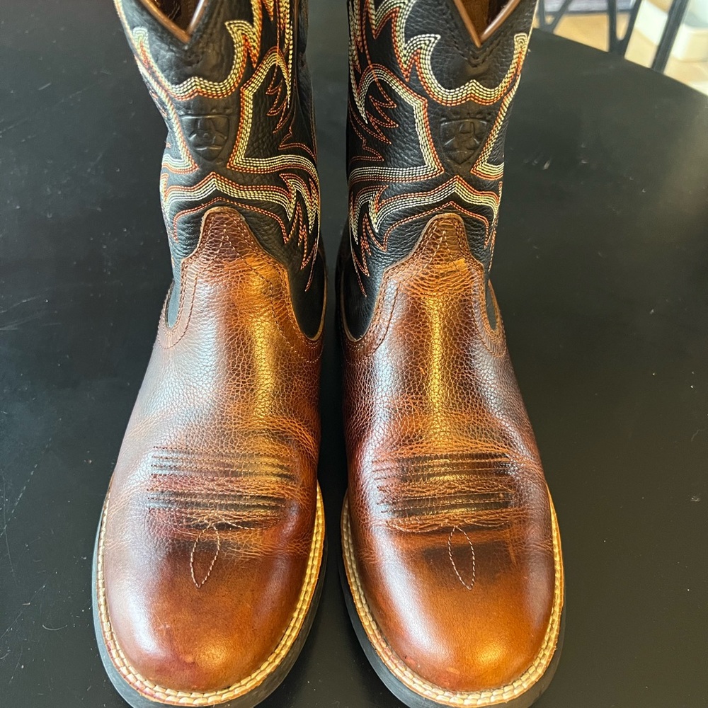Ariat Mens Roper boots, size 8D